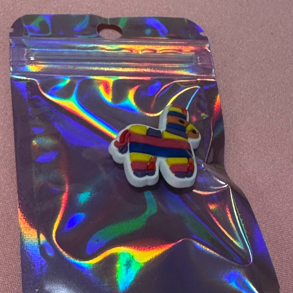Croc charm